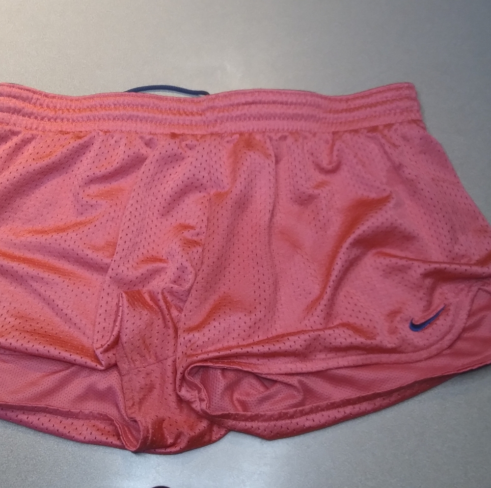 Womens size M Nike slinky shorts